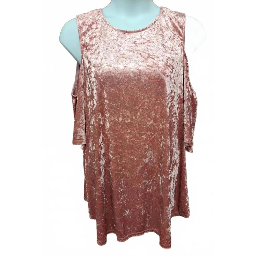 NEW JANETTE PLUS women's velour cold shoulder one top button back in pink